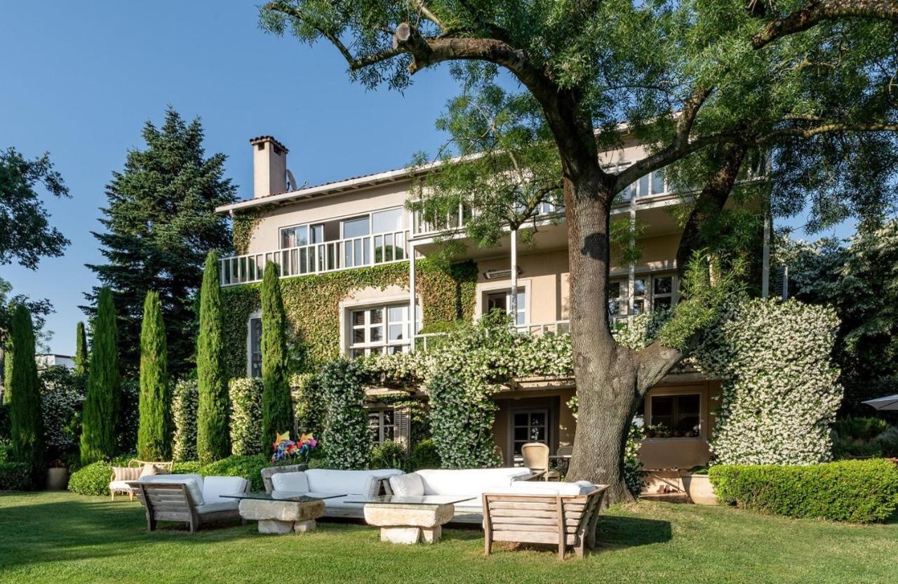 Enchanting 22,000m2 And Elegant 5 Bedroom Manor Villa